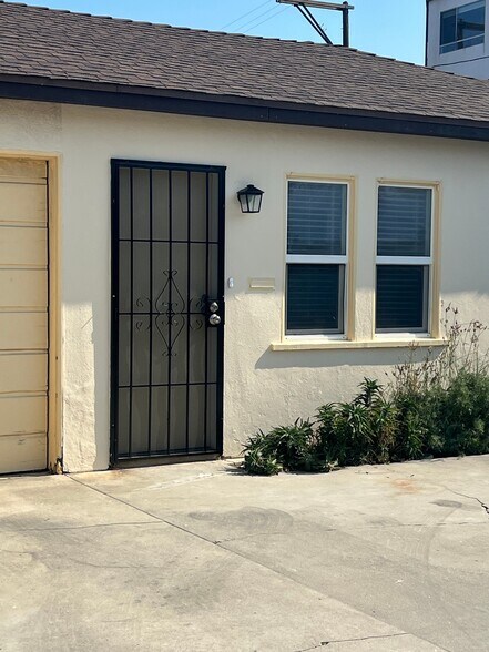 Building Photo - 4237 S Centinela Ave