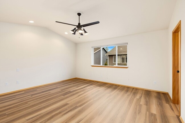 Building Photo - Well Maintained Bothell 4 Bedroom 2.5 Bath Home - Fantastic School District