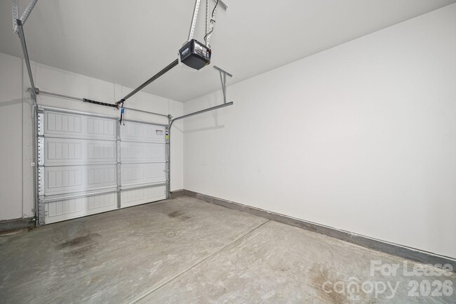 Building Photo - 1330 Falling Acorn Ln