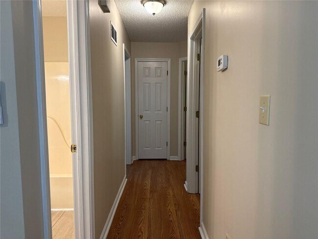 Building Photo - 217 Briarpatch Ct
