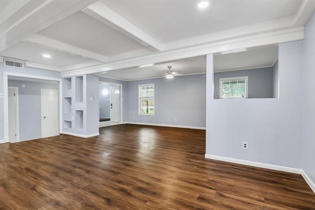 Building Photo - 2046 N Kimball Ave