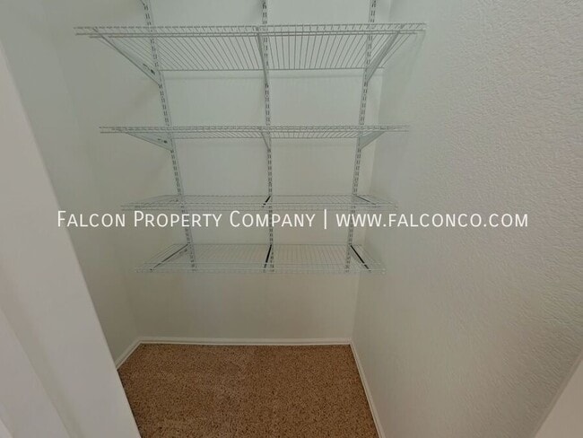 Building Photo - 10151 Silver Stirrup Dr