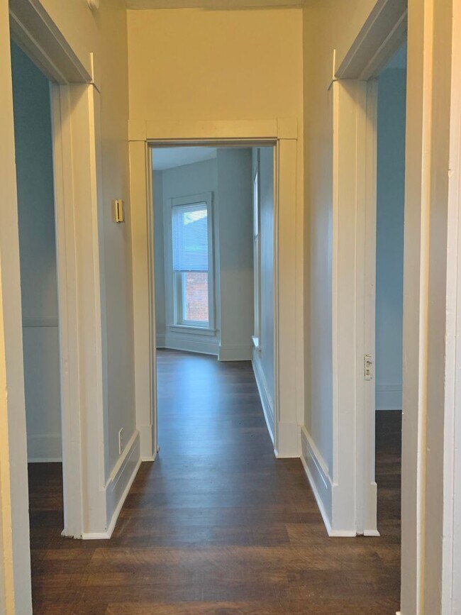 Primary Photo - 182 Hudson St