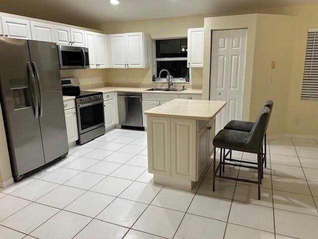 Building Photo - 3694 Miramontes Cir