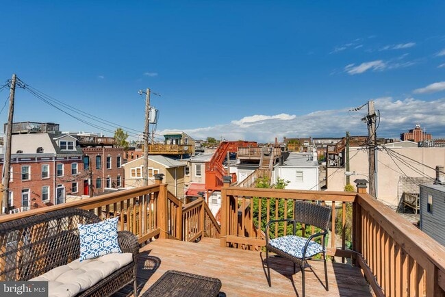 Building Photo - 819 S Potomac St