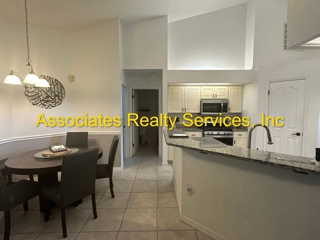 Building Photo - Beautiful 4 Bedroom/3 Bathroom in BROADMOOR!