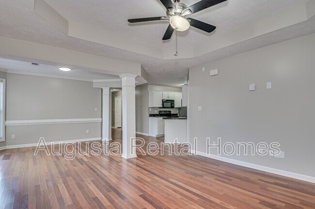 Building Photo - 2051 Sylvan Lake Dr