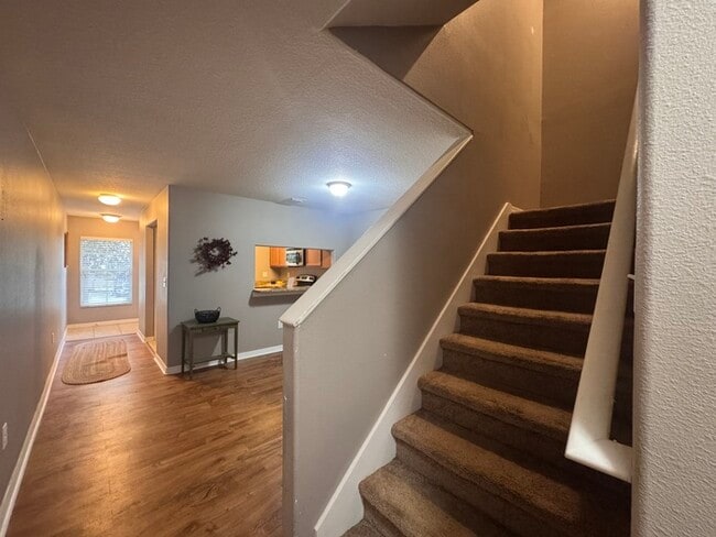 Building Photo - Summerfield Townhome
