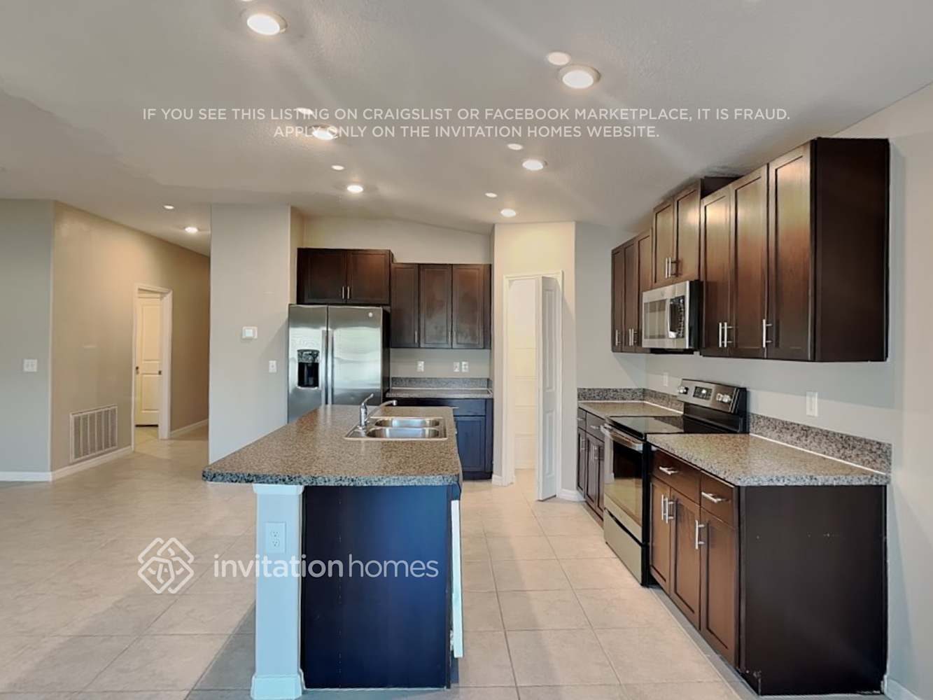 Building Photo - 1533 Blue Rose Dr