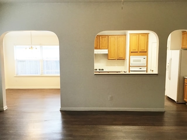 Building Photo - 22327 Merabrook Dr