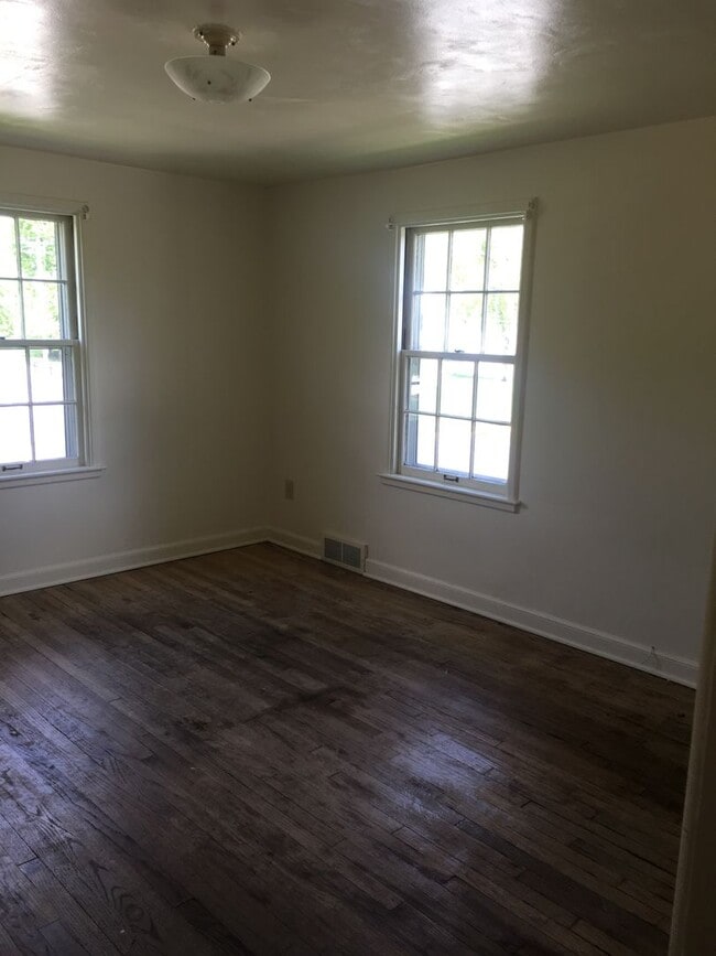 Building Photo - 1228/1230 Harding