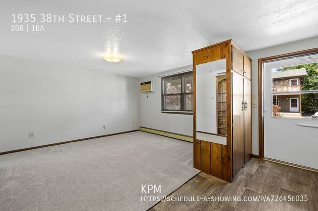 Building Photo - 2 BEDROOM | 1 BATH | MAIN LEVEL APARTMENT ...