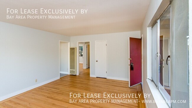 Building Photo - 338 Orchard Ave