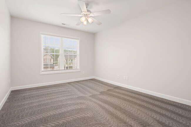 Building Photo - Updated 3BR Raleigh Home w/ Loft, Quartz Counters & 2-Car Garage