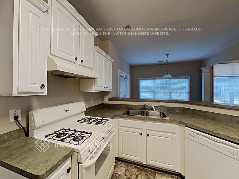 Building Photo - 111 Fate Ct