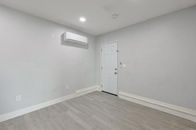 Building Photo - 3774 Clavelita St