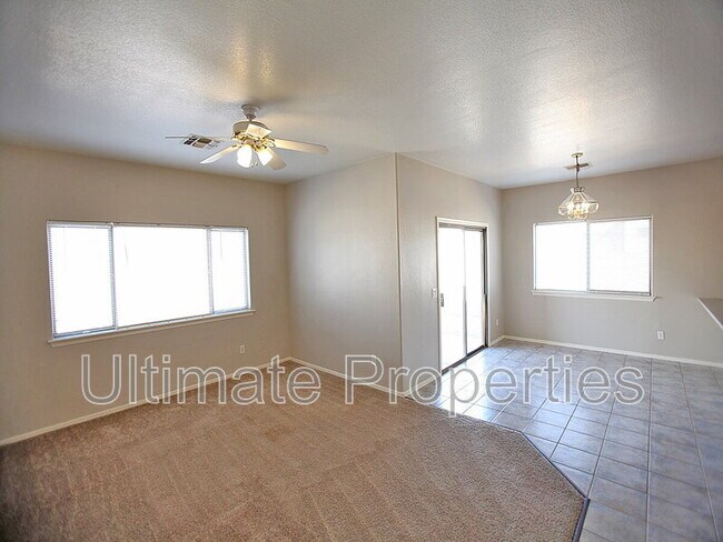 Building Photo - 11808 W Cambridge Ave