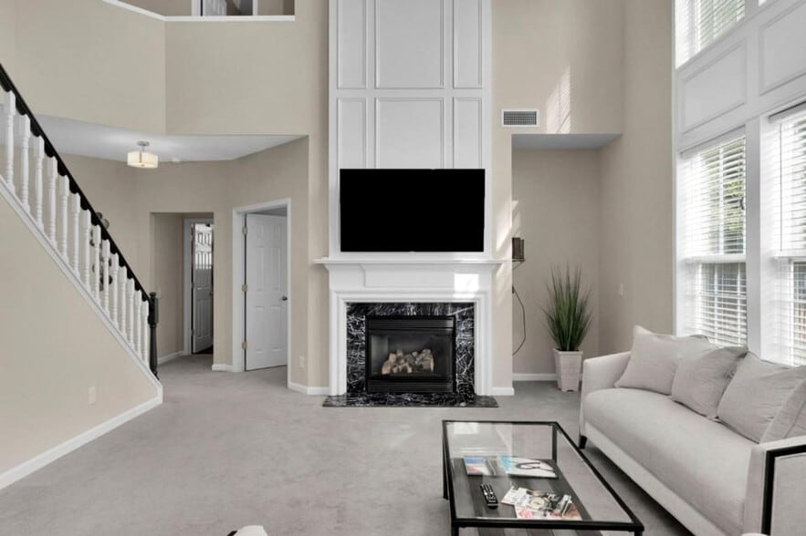 Primary Photo - 10614 Moberly Ct