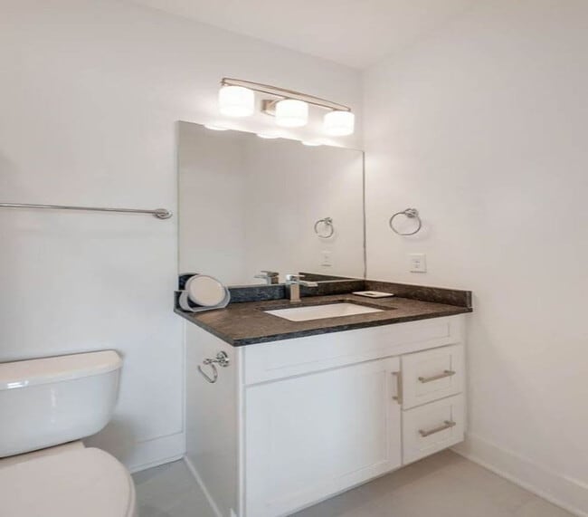 Building Photo - 808 Vibe Pl