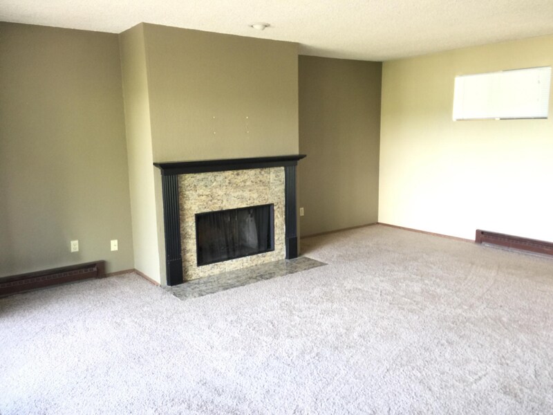 Building Photo - 9032 NE Juanita Dr