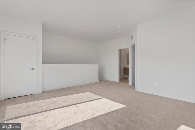 Building Photo - 2038 Tysons Ridgeline Rd