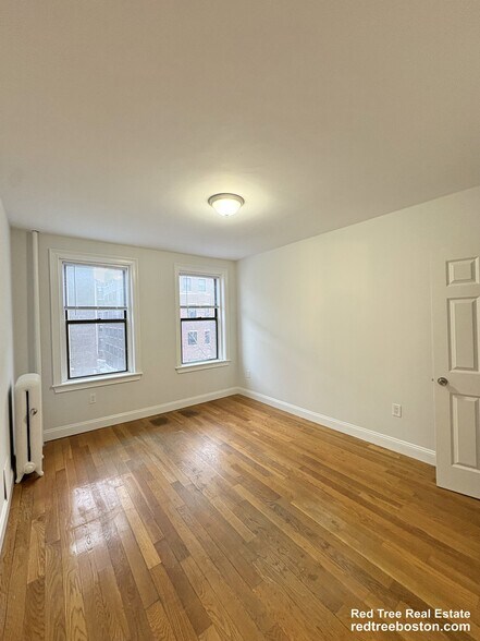 Building Photo - 11 Peterborough St