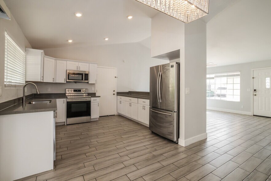 Building Photo - 1333 N Higley Rd