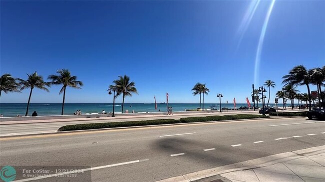 Building Photo - 209 N Fort Lauderdale Beach Blvd