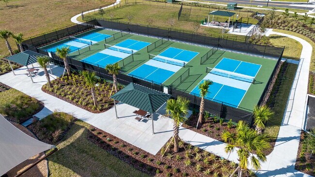 Building Photo - Spacious Like New 4-Bedroom Oasis with 3 Full Baths in Palmetto - Available NOW