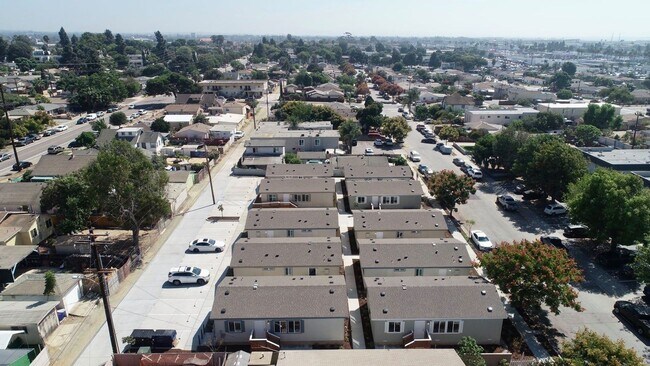 Building Photo - Remodeled Modern 3 Bed/2 Bath National City -MOVE IN PROMOTION!