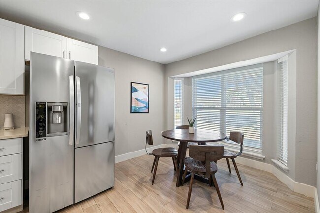 Building Photo - 1505 Westbury Trail