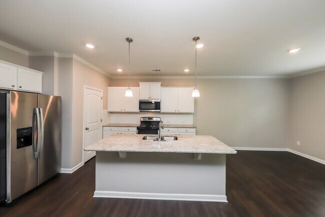 Building Photo - 384 Huntleigh Shores Ln