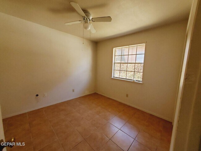 Building Photo - 3146 Federal Ave