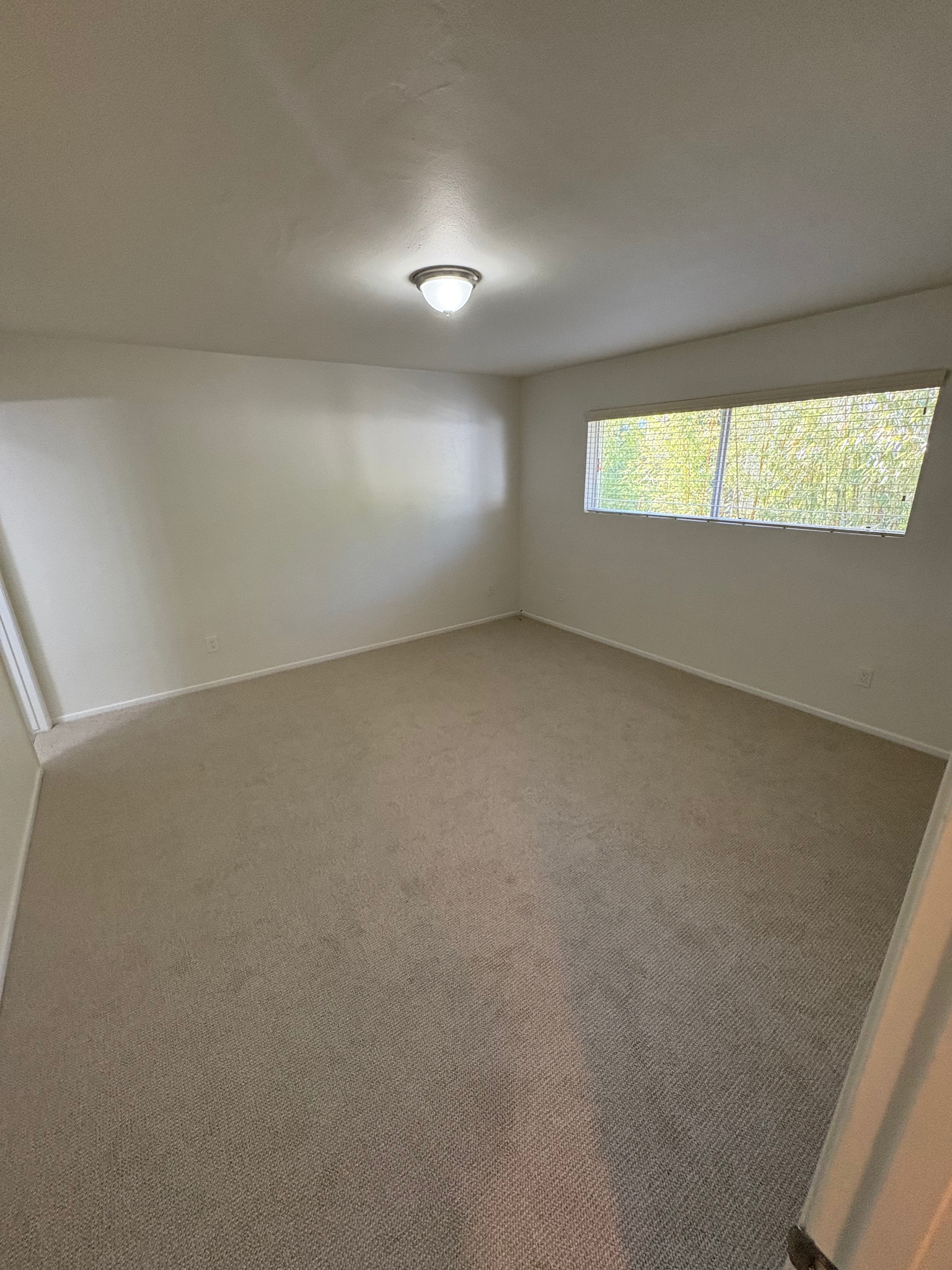 Building Photo - 521 E Arrellaga St