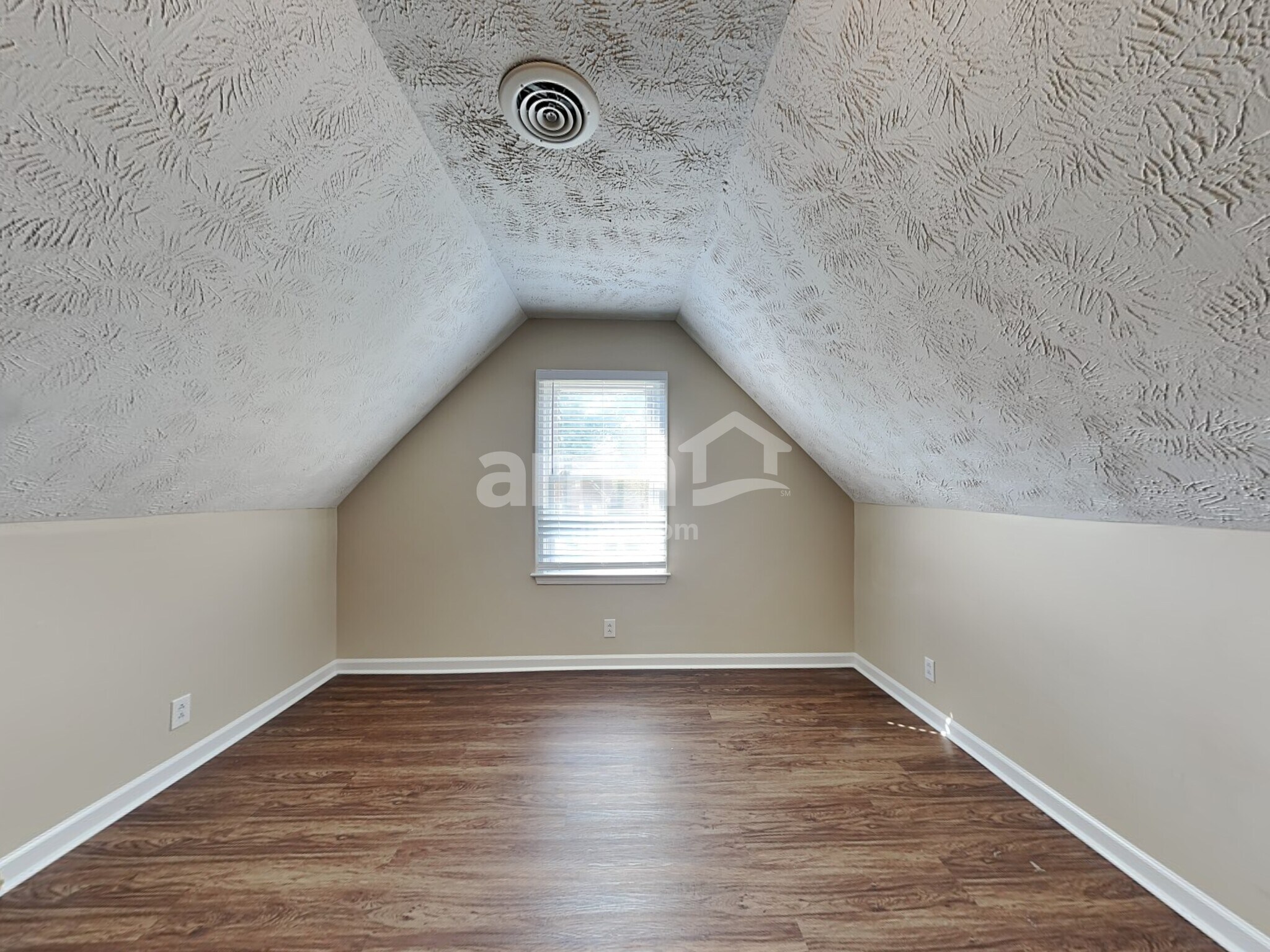 Building Photo - 1714 Bridget Dr
