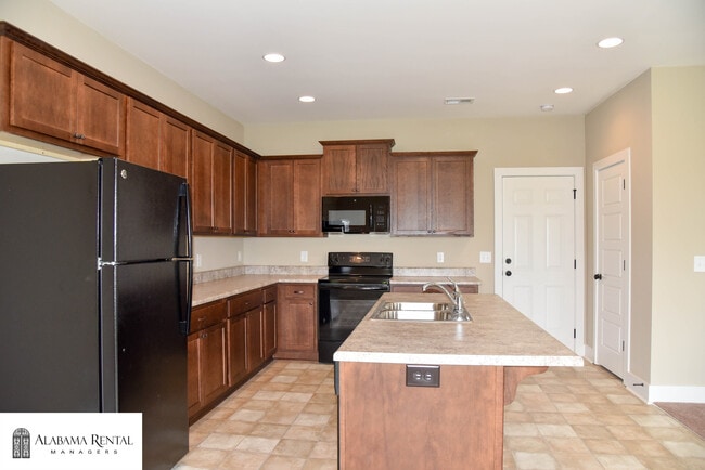Building Photo - 5868 Cheshire Cove Trail