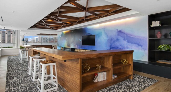 Building Photo - 779 W Adams St