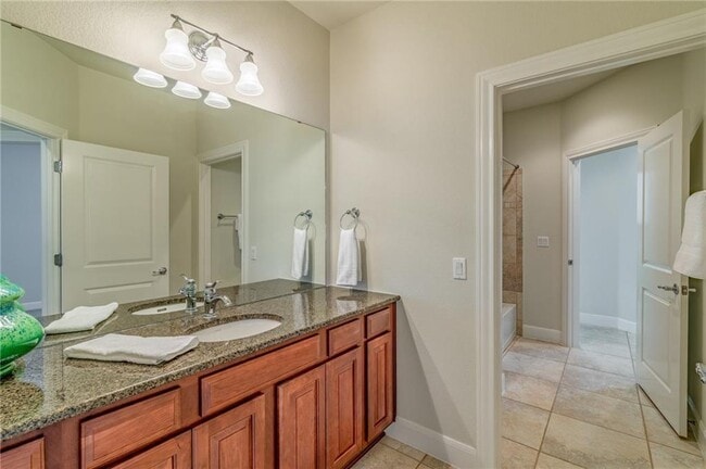 Building Photo - 112 Bee Creek Ct