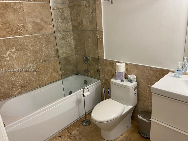 Building Photo - 1410 Euclid Ave