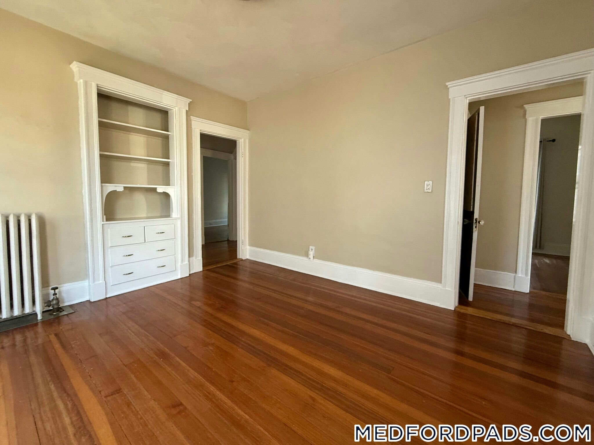 Building Photo - 45 Warner St