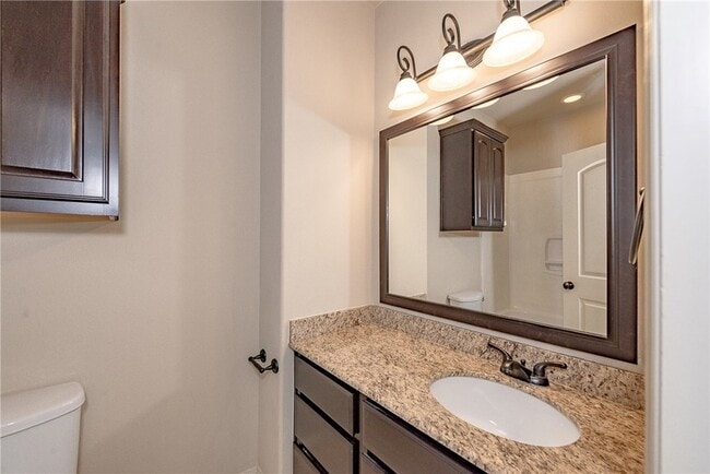 Building Photo - 1400 Cres Ridge Dr