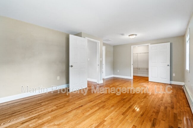 Building Photo - 31 Wethersfield Rd