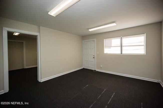 Building Photo - 1794 Rogero Rd