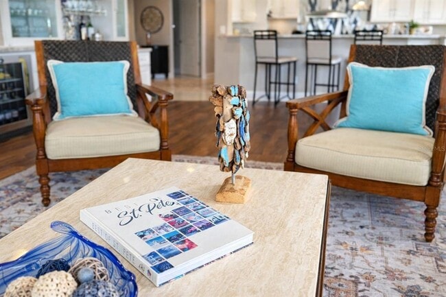 Building Photo - 6025 Sun Blvd