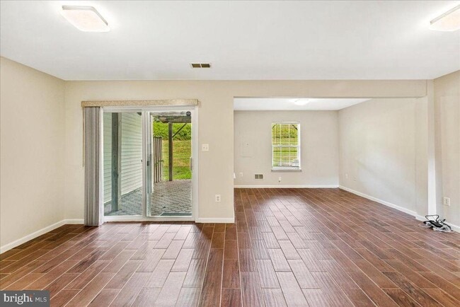 Building Photo - 5304 Waldo Dr