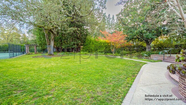 Building Photo - 16000 Greenwood Rd