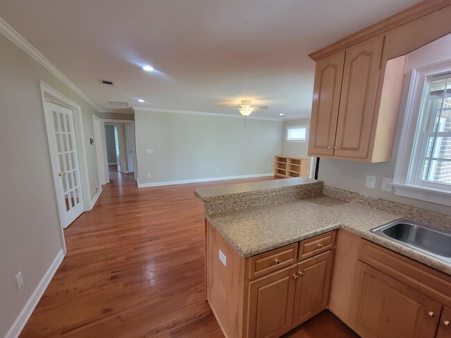 Building Photo - 3208 West Ct