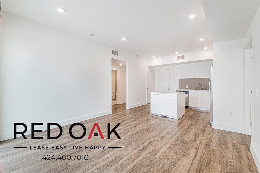 Building Photo - 5727 La Mirada Ave