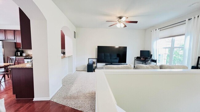 Building Photo - 28000 Hopkins Dr