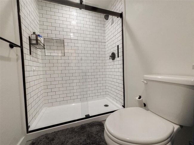 Building Photo - 1335 Belvin St